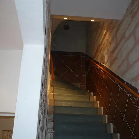Hotel Cosmos