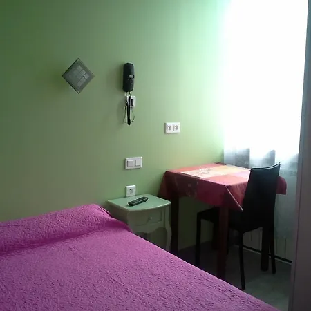 Hotel Cosmos 2*